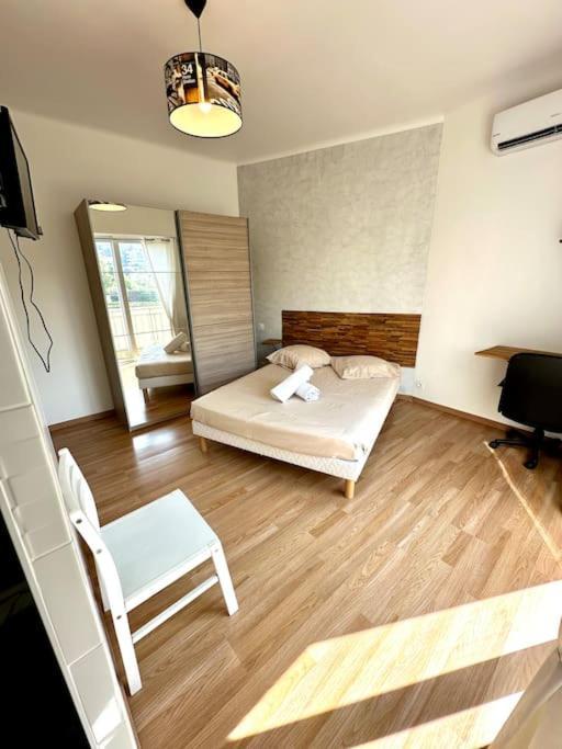 Appartement Avec 4 Chambres Doubles - Proche De La Mer, Des Transports Et De La Promenade Des Anglais Nice Exterior foto