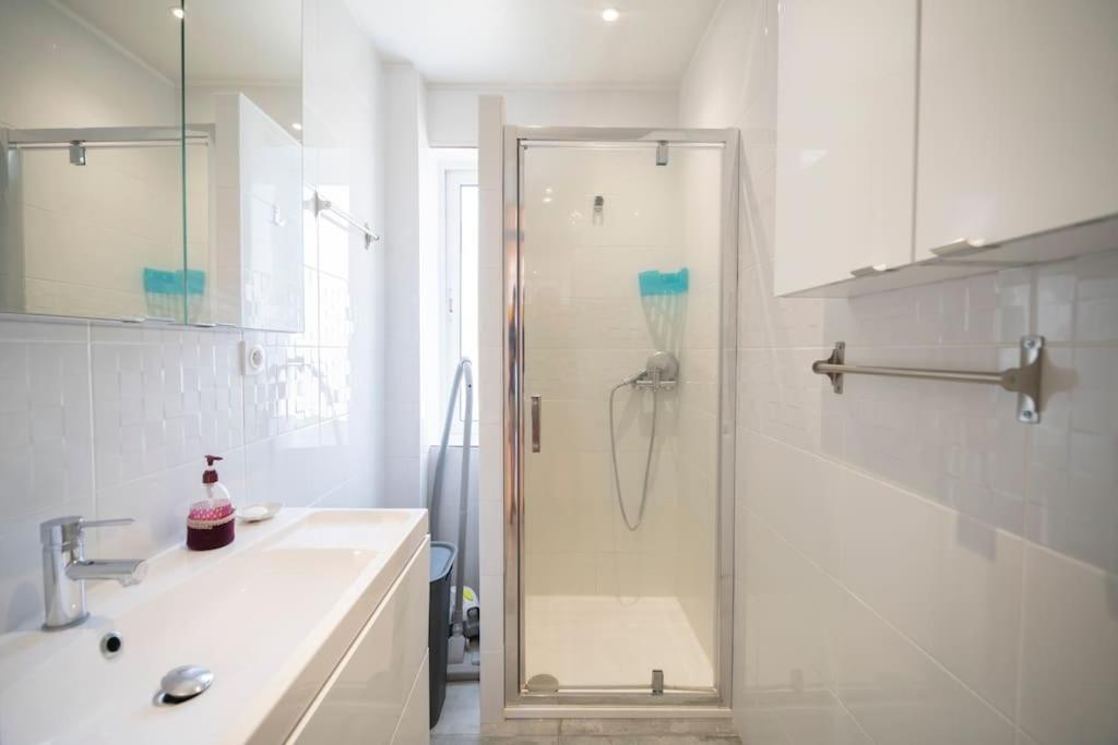 Appartement Avec 4 Chambres Doubles - Proche De La Mer, Des Transports Et De La Promenade Des Anglais Nice Exterior foto